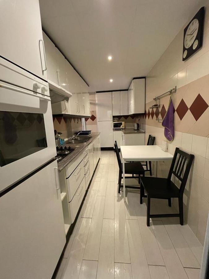 Urgel Habitaciones Барселона Экстерьер фото
