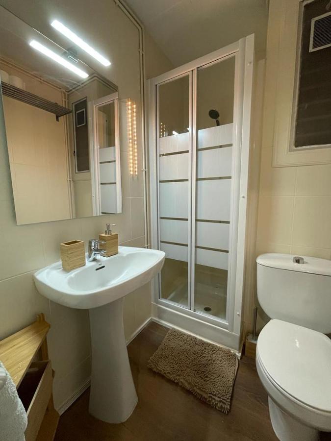 Urgel Habitaciones Барселона Экстерьер фото