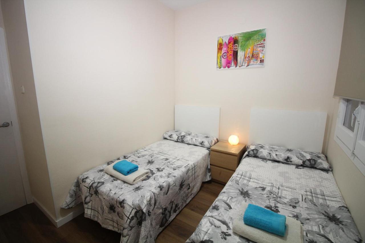 Urgel Habitaciones Барселона Экстерьер фото