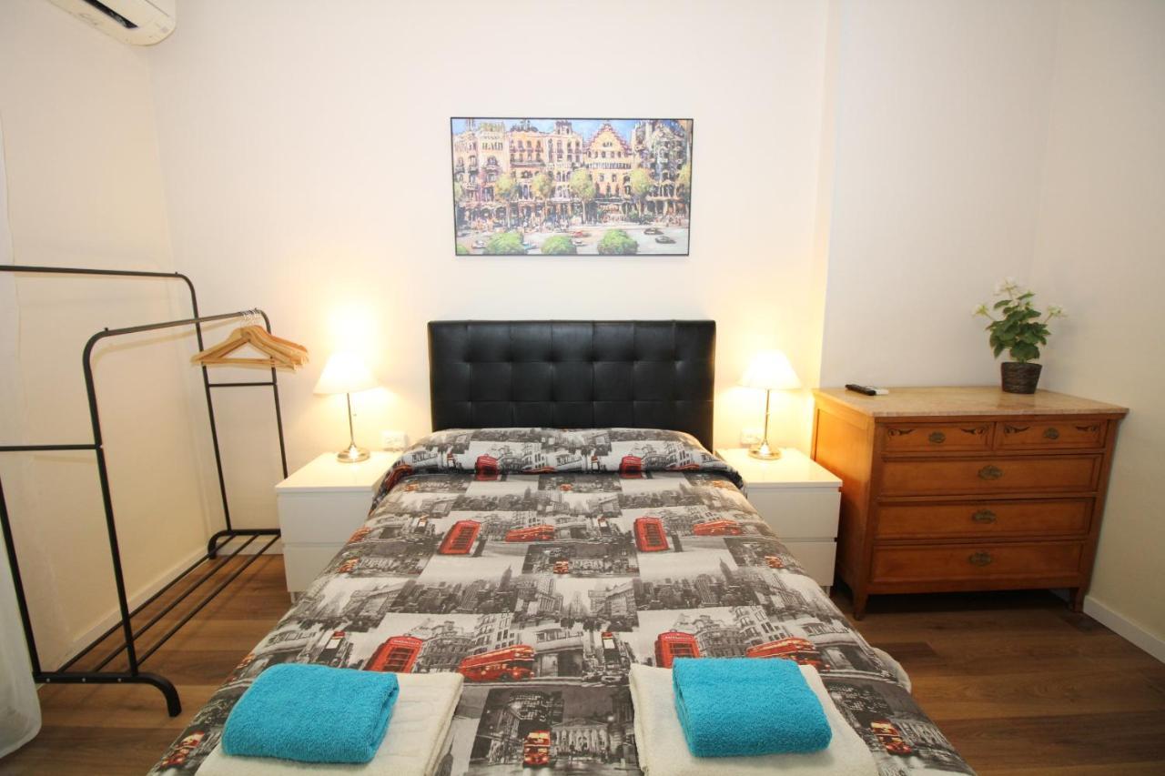 Urgel Habitaciones Барселона Экстерьер фото