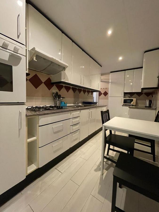 Urgel Habitaciones Барселона Экстерьер фото